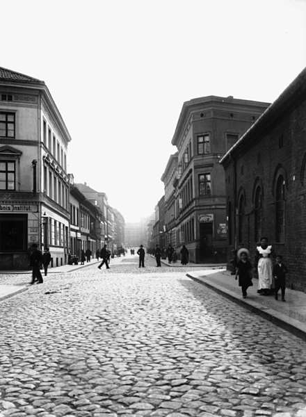 Königsberg, Blick in die Knochenstraße mit den Häusern Nr. 45 - 61 und 13 - 1a