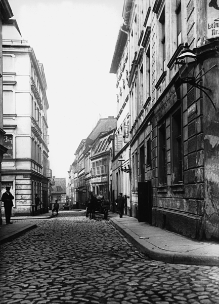 Königsberg (Pr.), Blick in die Löbnichtsche Oberbergstraße mit den Häusern Nr. 18-7 und 1-5