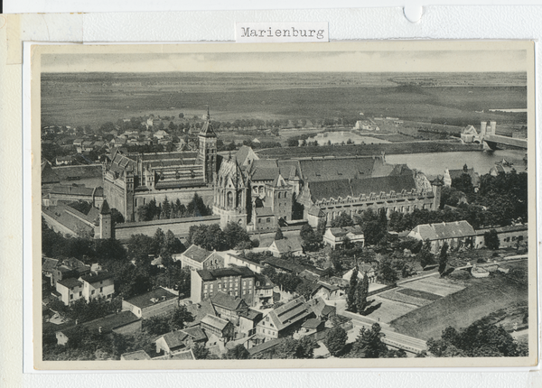 Marienburg, Die Marienburg und Teile der Stadt, (Luftbild)