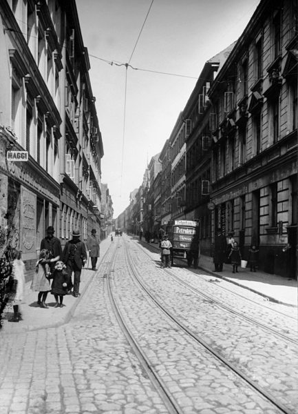 Königsberg, Steile Straße mit den Häusern Nr. 18-21 und 11-7