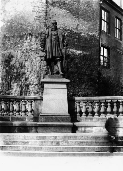 Königsberg, Herzog-Albrecht-Denkmal