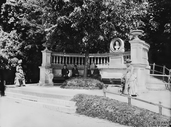 Königsberg, Denkmal der Königin Luise in Luisenwahl