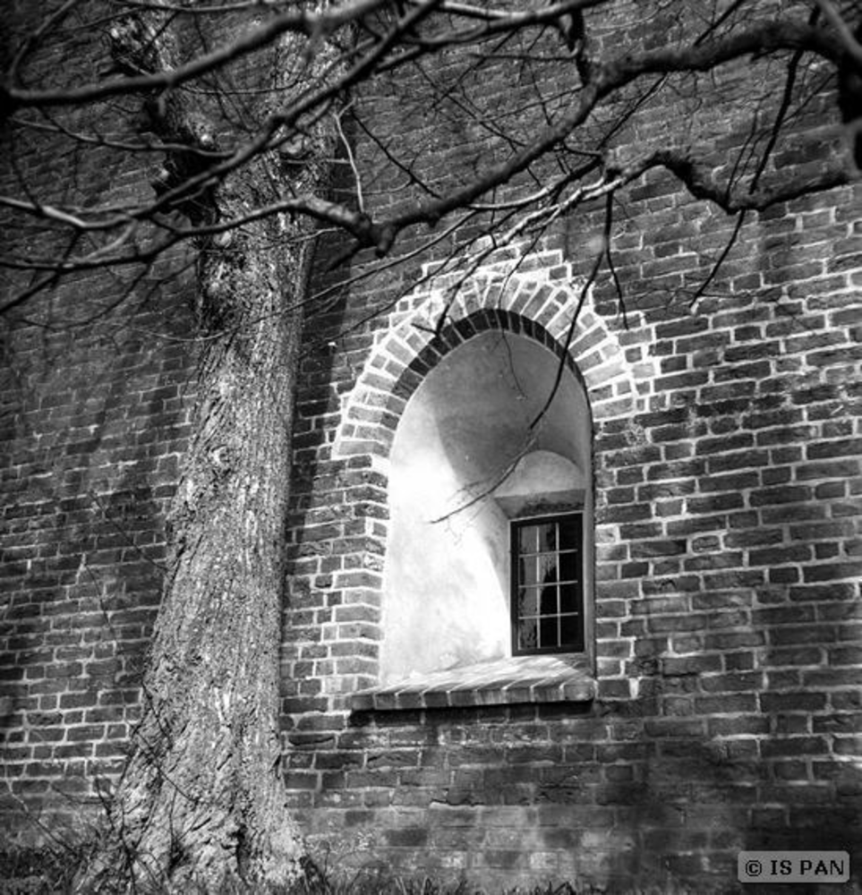 Lochstädt, Ordensburg, Fenster an der Südseite des Südflügels