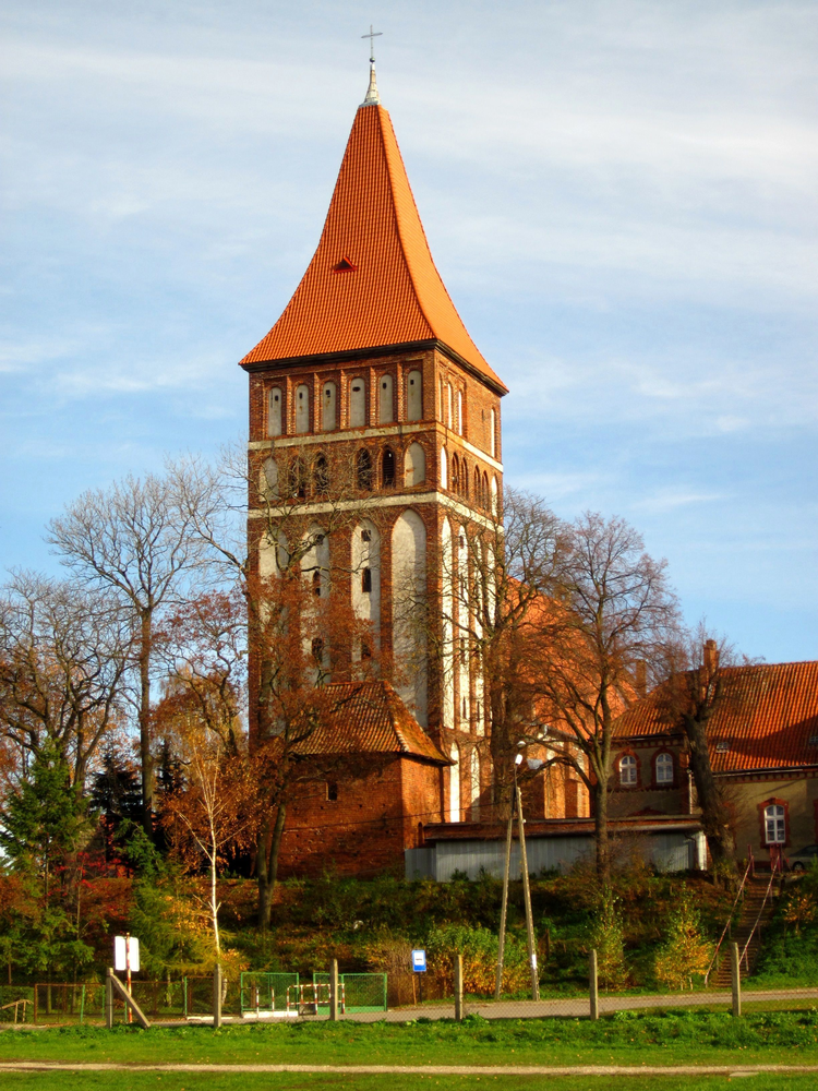 Saalfeld (Zalewo), Kirche