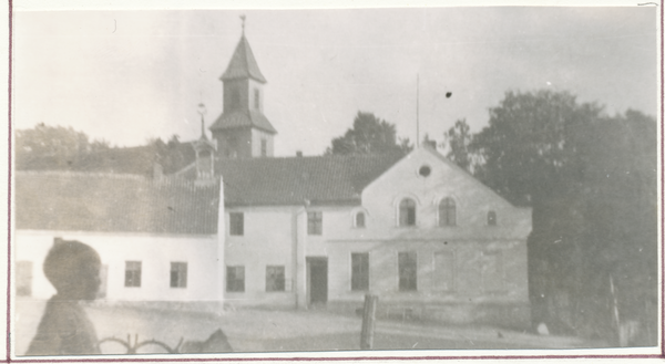 Walterkehmen, Gutshof, Blick auf den Giebel des Wohnhauses