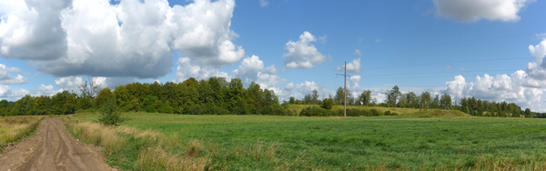 Groß Allendorf, Masurischer Kanal im Hintergrund