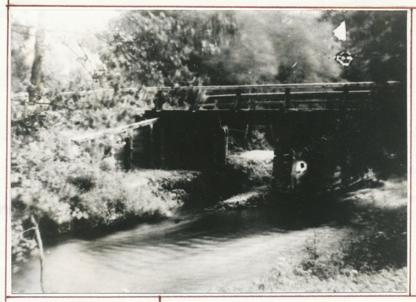 Matzhausen, Holzbrücke, hintere Seite