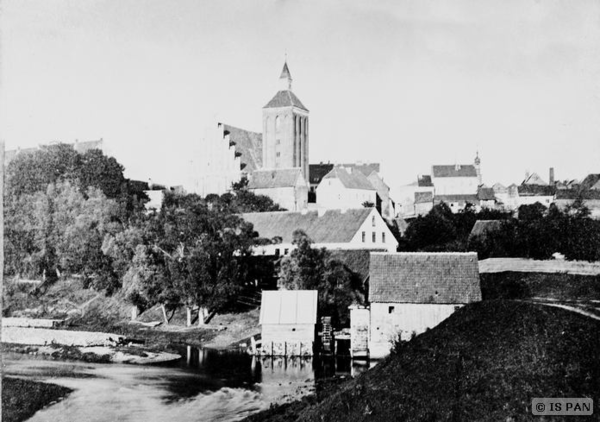 Mehlsack, Stadt, Ortsansicht von Südwesten mit der Kirche St. Peter und Paul