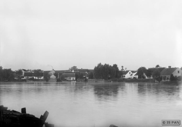 Nikolaiken, Blick über den See auf die ev. Kirche