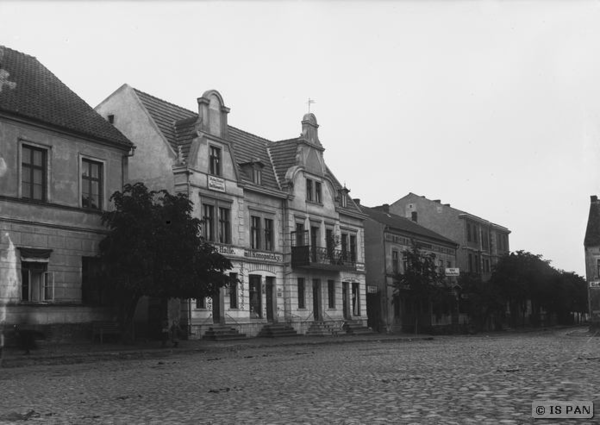 Nikolaiken, Bürgerhäuser am Marktplatz