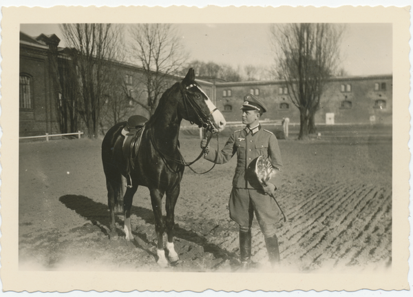 Allenstein, Leutnant Heinz Graf Vitzthum auf "Pegasus"