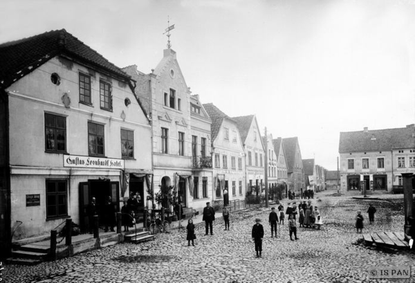 Mühlhausen Kr. Preußisch Holland, Bürgerhäuser am Markt