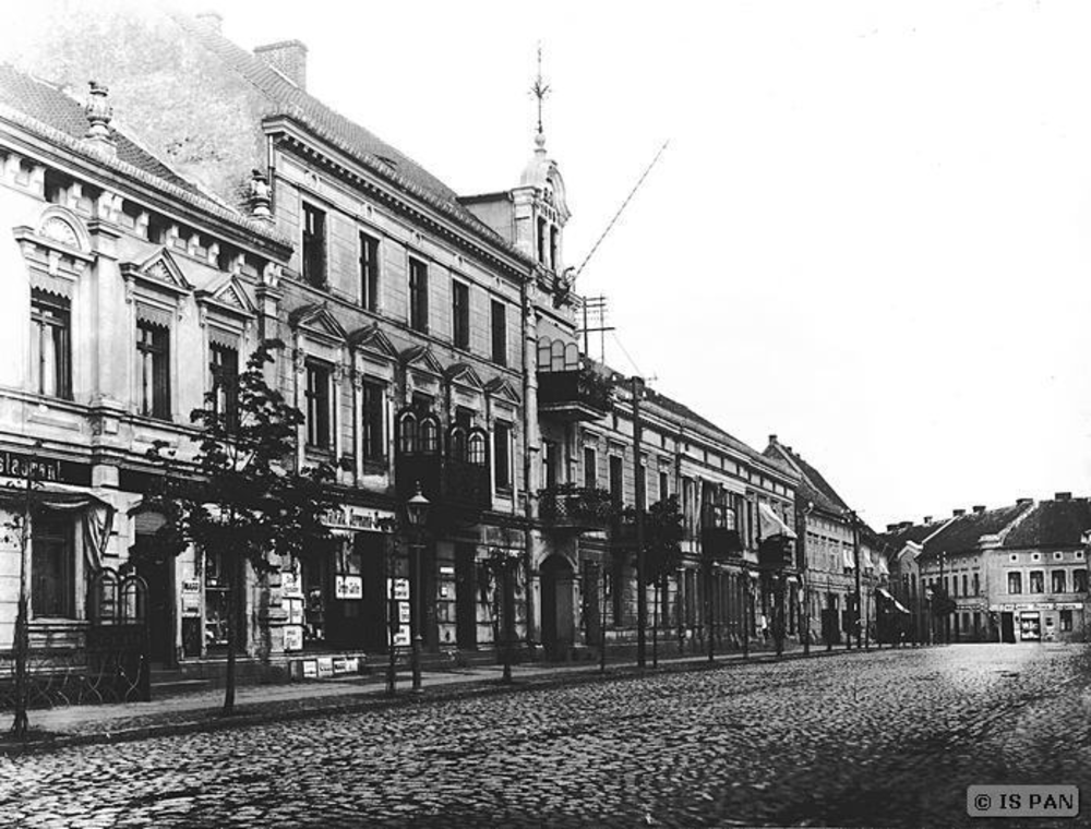 Ragnit, Markt, Häuser an der nördlichen Straßenfront