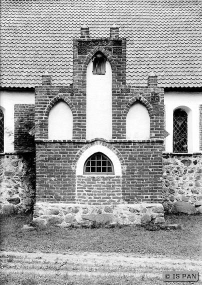 Neu Kockendorf, Kath. Kirche, Vorhalle an der Südseite der Kirche