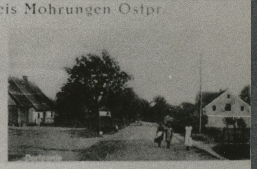 Löpen, Dorfstraße