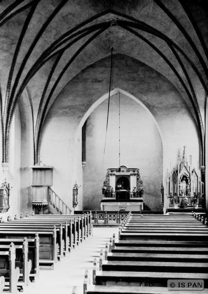 Nußtal, Kath. Kirche,  Blick zum Altar