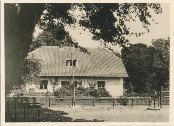 Groß Simnau, Alte Schule, erneueret als Lehrerwohnung