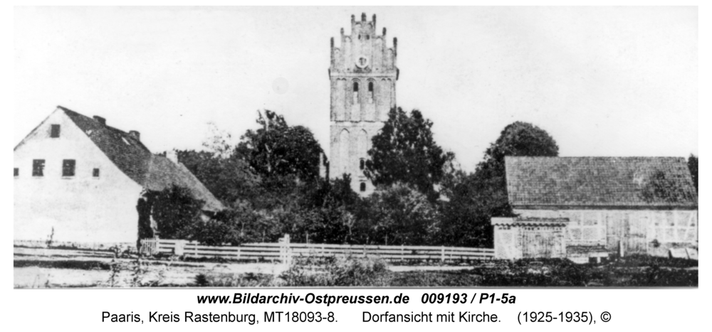 Paaris, Dorfansicht mit Kirche