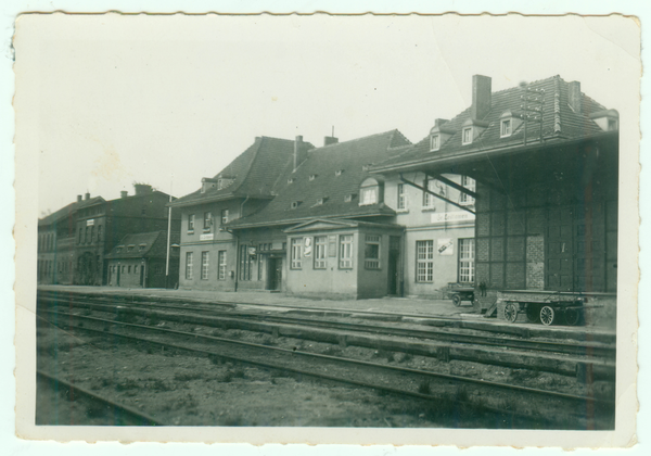 Brittanien, 23, Bahnhofsgebäude Deutsche Reichsbahn