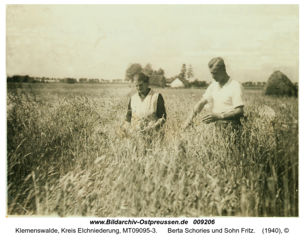 Klemenswalde, Berta Schories und Sohn Fritz