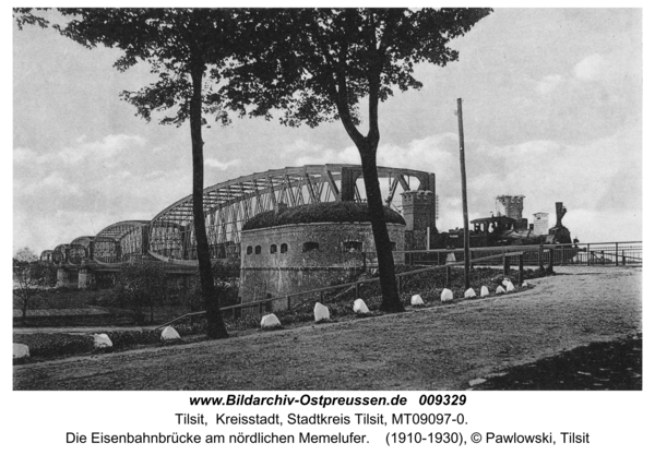 Tilsit, Die Eisenbahnbrücke am nördlichen Memelufer