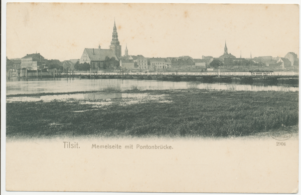 Tilsit, Blick vom Nordufer der Memel auf die Stadt, alte Schiffbrücke