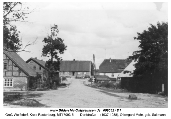 Groß-Wolfsdorf, Dorfstraße