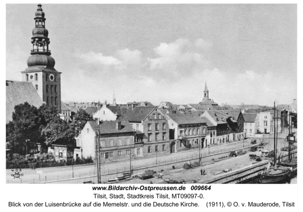 Tilsit, Blick von der Luisenbrücke auf die Memelstr. und die Deutsche Kirche