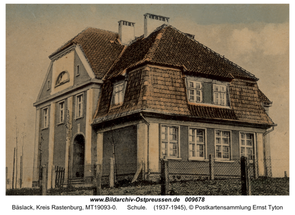 Bäslack, Schule