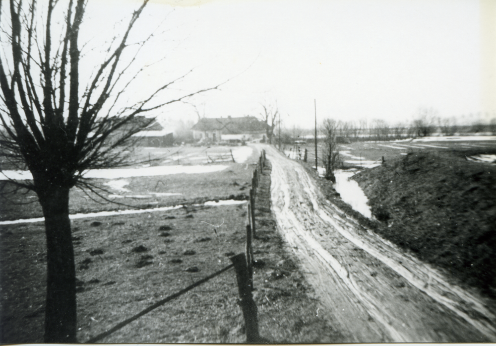 Barsen, Feldweg zum Ort