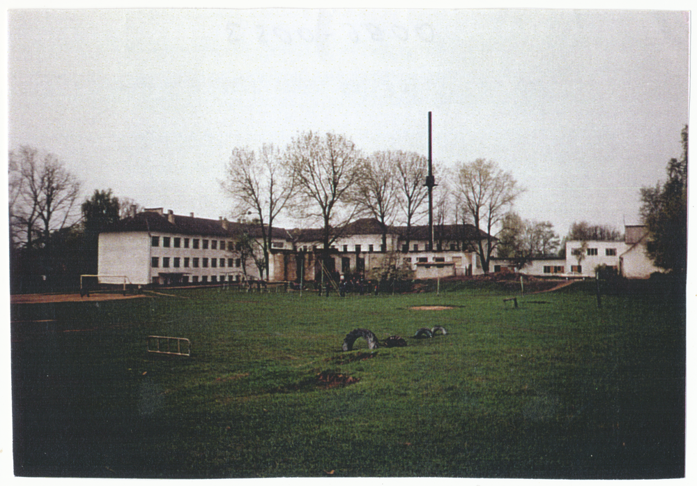 Stablack Kr. Preußisch Eylau, (Долгоруково), Schule mit Anbauten