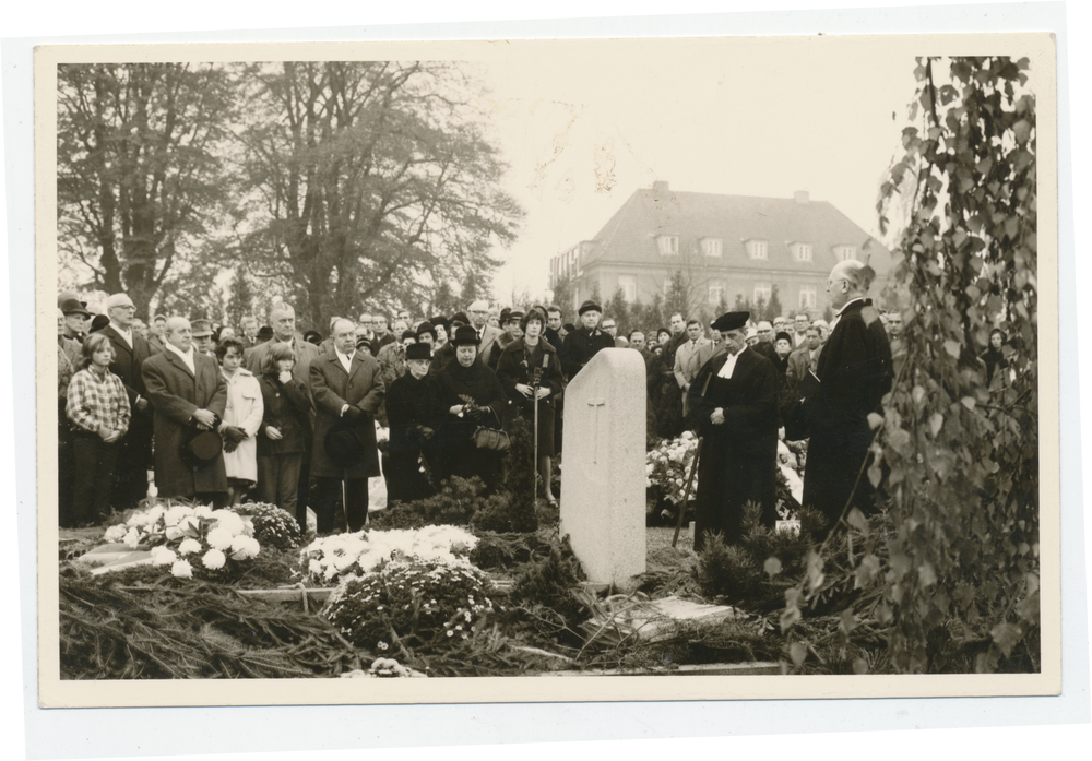 Ganz Ostpreußen, Agnes Miegel, Beisetzung in Bad Nenndorf