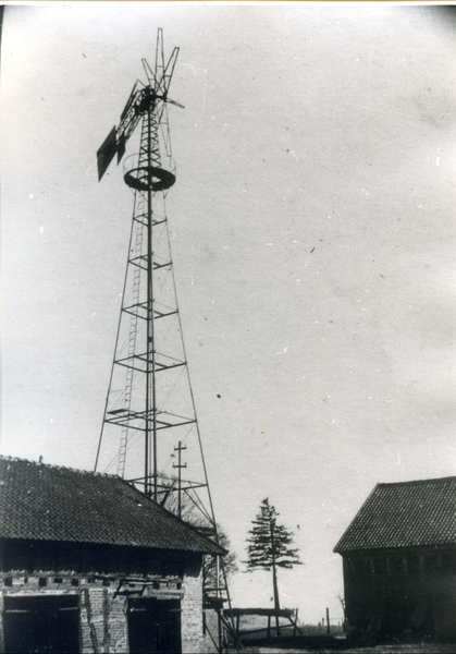 Barsen, Windmotor auf dem Gehöft Grohnert