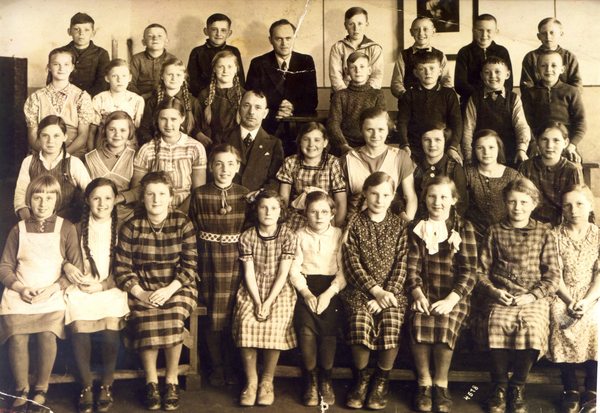 Knöppelsdorf, Volksschulklasse, Jahrgang 1924 / 26