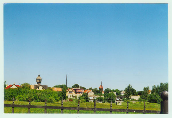 Cranz, Panorama mit Wasserturm und ev. Kirche St. Adalbert