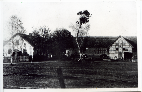 Pörschken Kr. Heiligenbeil, Hof der Fam. Hasenpusch