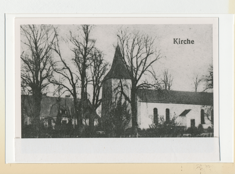 Buchholz Kr. Preußisch Eylau, Ev. Kirche und Pfarrhaus