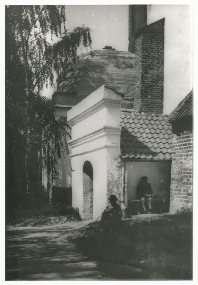 Tharau, Kirche mit Gutsmausoleum