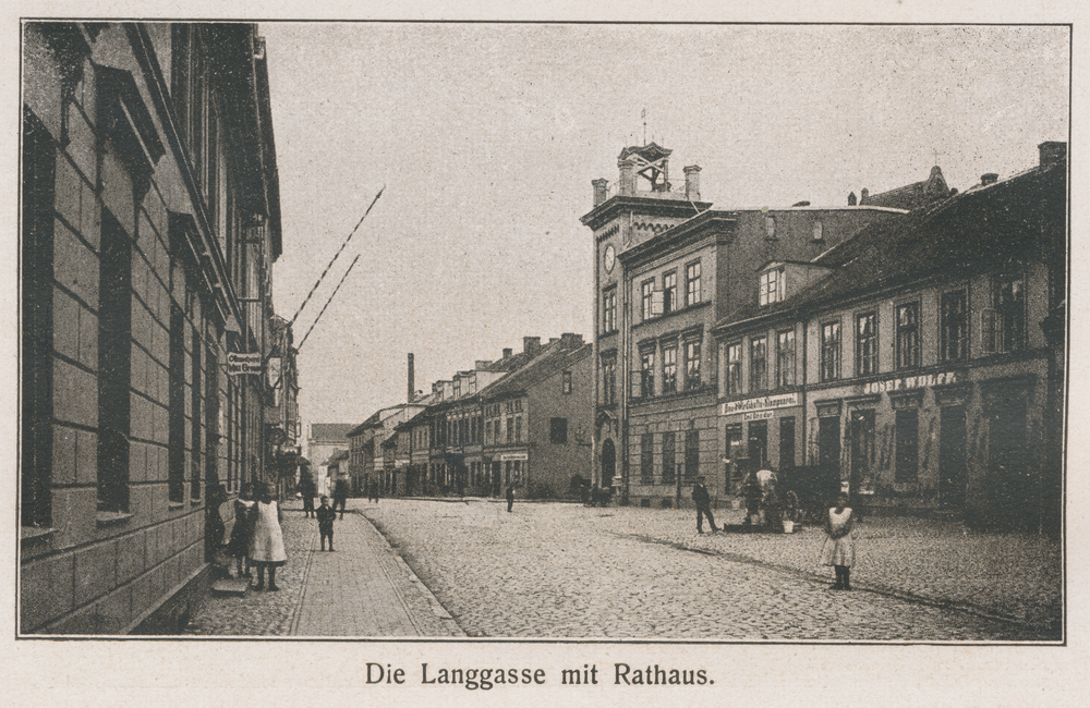 Fischhausen, Stadt, Langgasse mit Rathaus