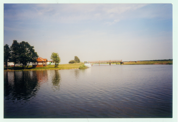 Minge, Blick auf Minge vom westlichen Mingeufer