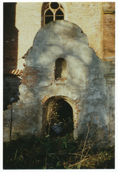 Tharau (Владимирово), Zerstörte Kirche, Haupteingang