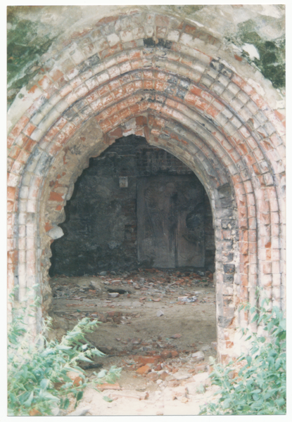 Tharau (Владимирово), Kirche, Seiteneingang, ehemalige Kirchentür