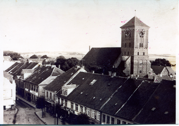 Heiligenbeil, Blick auf die ev. Kirche vom Rathaus aus