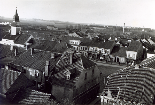 Heiligenbeil, Blick vom Turm der ev. Kirche auf den Marktplatz