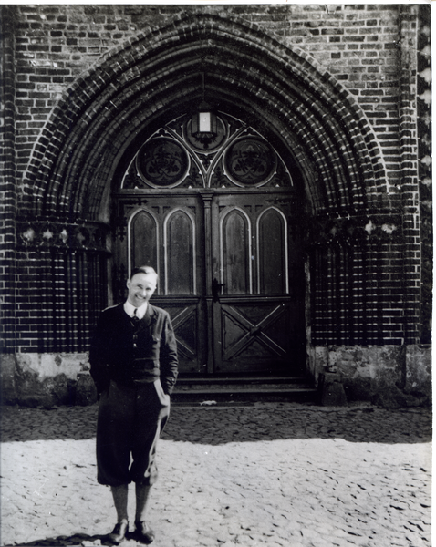 Heiligenbeil, Portal der ev. Kirche, Siegfried Fornacon