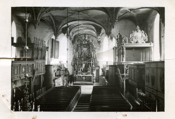 Bladiau, Ev. Kirche, Blick zur Kanzel und Altar sowie den Emporen