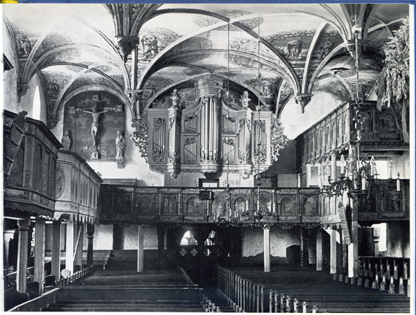 Bladiau, Ev. Kirche, Blick nach Westen zur Orgel und den Emporen