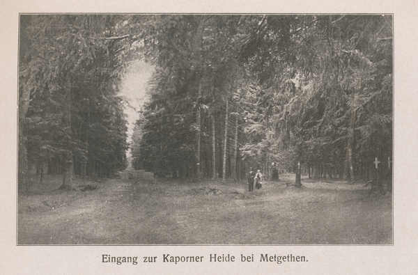 Metgethen, Ort und Bahnstation, Eingang zur Kaporner Heide