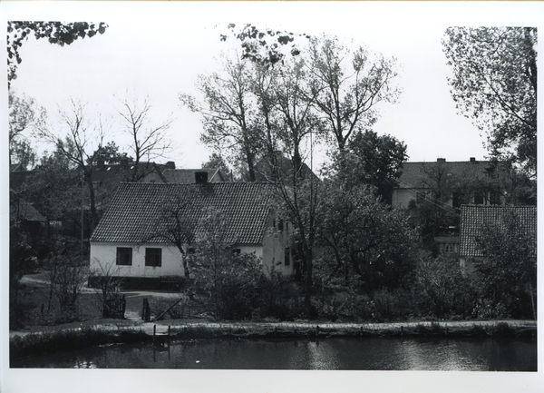 Bladiau, Dorfteich an der Wolittnicker Straße, Blick zur Kirscheiter Straße