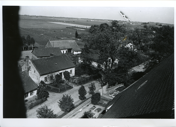 Bladiau, Blick vom Kirchturm auf die Lanker Straße